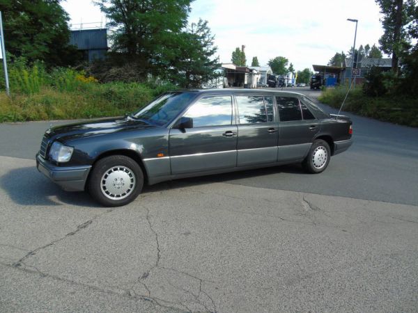 Mercedes-Benz 260 E Lunga 1991 2452