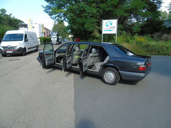 Mercedes-Benz 260 E Lunga 1991 2454