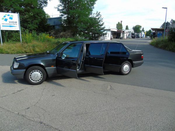 Mercedes-Benz 260 E Lunga 1991 2455