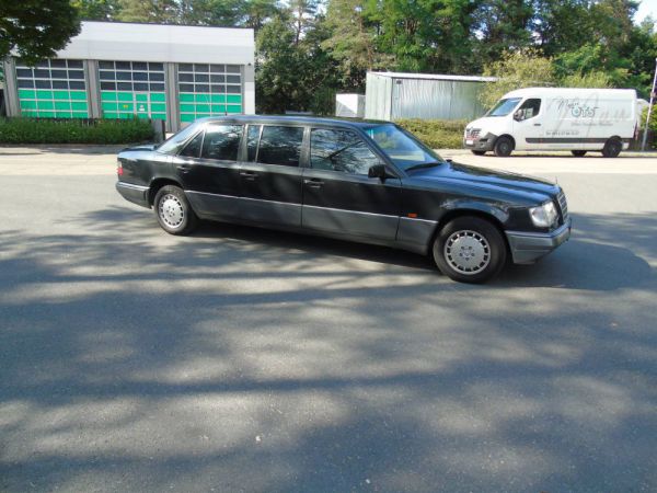 Mercedes-Benz 260 E Lunga 1991 2461