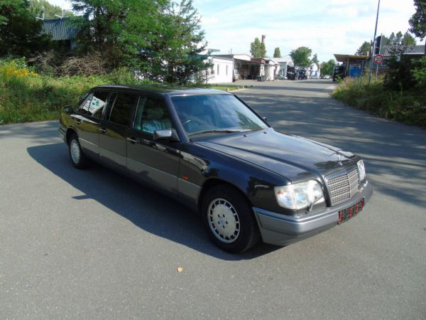 Mercedes-Benz 260 E Lunga 1991 2463