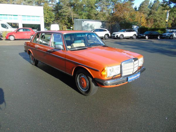 Mercedes-Benz 250 1978 92551