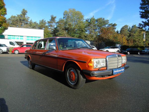 Mercedes-Benz 250 1978 92552