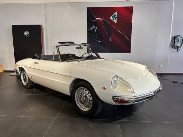 Alfa Romeo 1300 Spider Junior 1968 2421