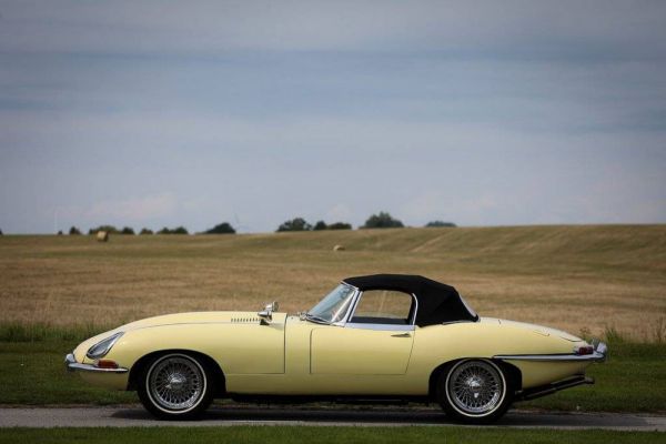 Jaguar E-Type 1967 61731