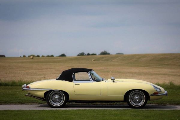 Jaguar E-Type 1967 61735