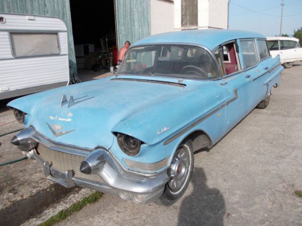 Cadillac 62 Station Wagon 1957