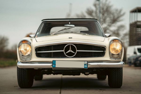 Mercedes-Benz 230 SL 1966 79504