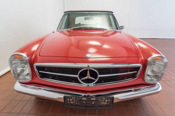 Mercedes-Benz 280 SL 1969 957