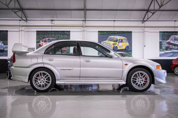 Mitsubishi Lancer Evolution V 1998