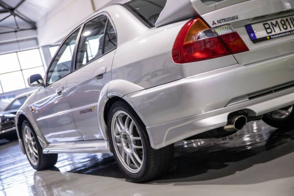 Mitsubishi Lancer Evolution V 1998 81866