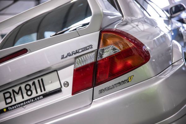 Mitsubishi Lancer Evolution V 1998 81873