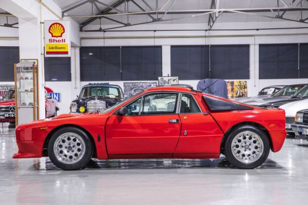 Lancia Rally 037 1984 107695