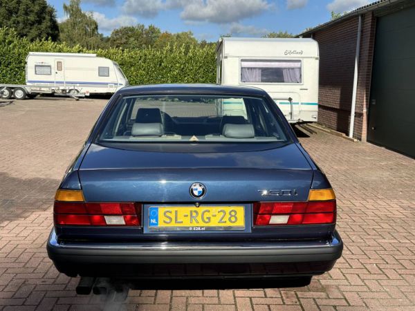 BMW 750i 1989 73516