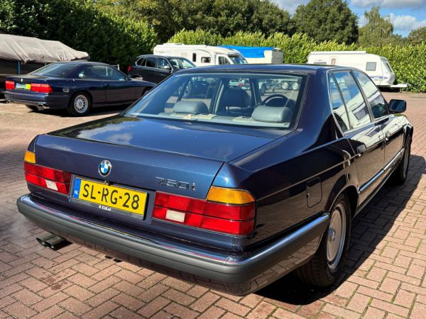 BMW 750i 1989 73523