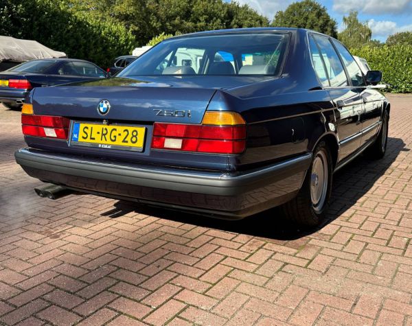 BMW 750i 1989 73526