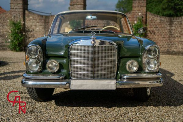 Mercedes-Benz 220 SE b 1961