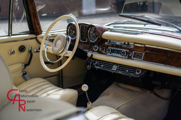 Mercedes-Benz 220 SE b 1961 40288