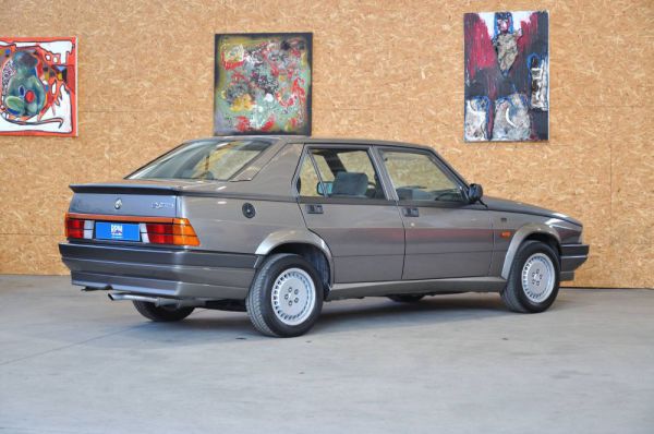 Alfa Romeo 75 2.0 Twin Spark 1988 42490