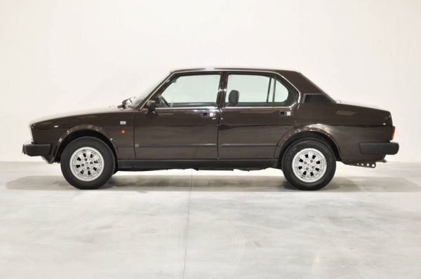 Alfa Romeo Alfetta 1.6 1983 42528