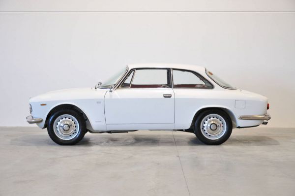 Alfa Romeo Giulia 1600 Sprint GT 1964 42576