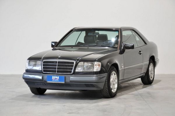 Mercedes-Benz E 200 1994 42627