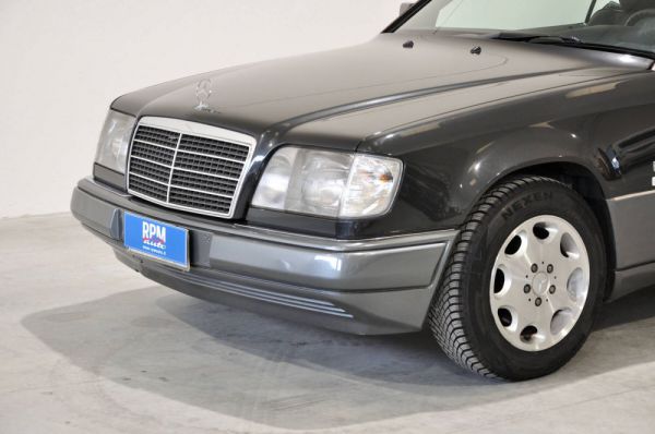 Mercedes-Benz E 200 1994 42629