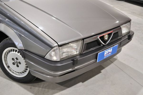 Alfa Romeo 75 2.0 Twin Spark 1991 109674