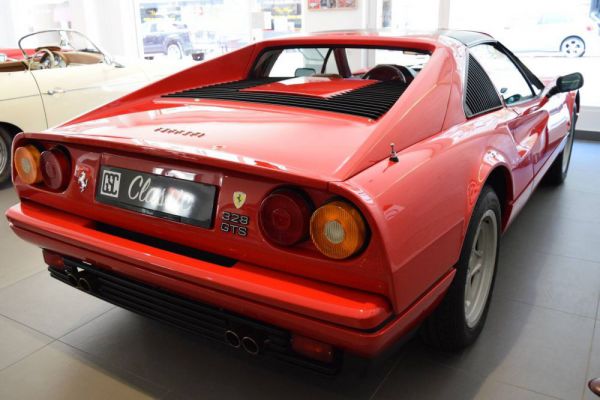 Ferrari 328 GTS 1987 40829