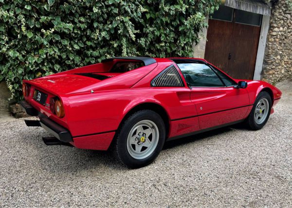 Ferrari 208 GTS Turbo 1984 24720