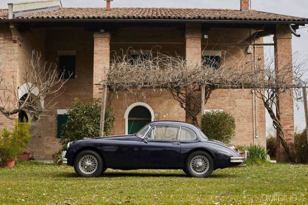 Jaguar XK 150 FHC 1958