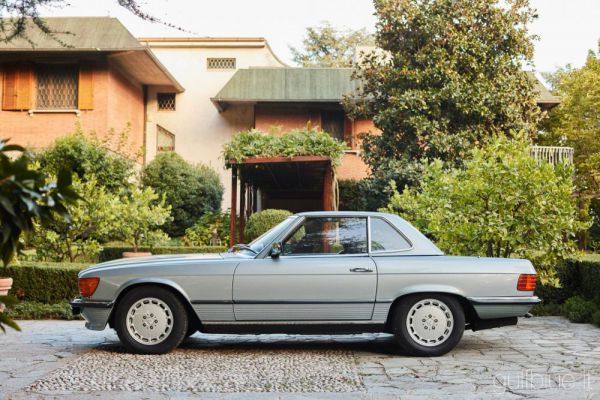 Mercedes-Benz 500 SL 1983 96916