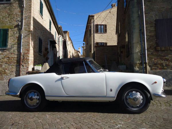 Alfa Romeo Giulia 1600 Spider 1963 35374