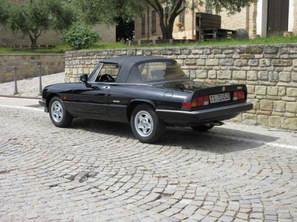 Alfa Romeo 2.0 Spider QV 1988 35410