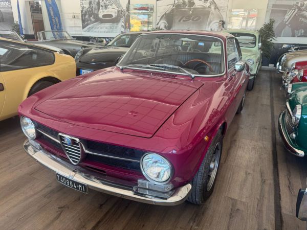 Alfa Romeo Giulia 1600 GT Junior 1973 35906