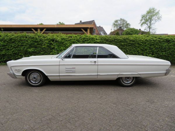 Plymouth Sport Fury 1966 103913