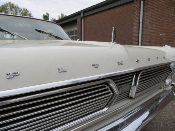 Plymouth Sport Fury 1966 103915