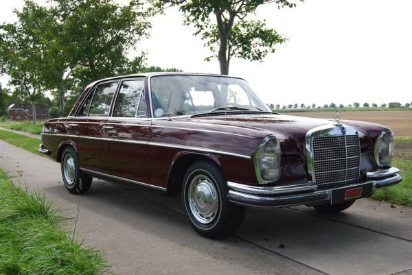 Mercedes-Benz 280 SE 1968 100905