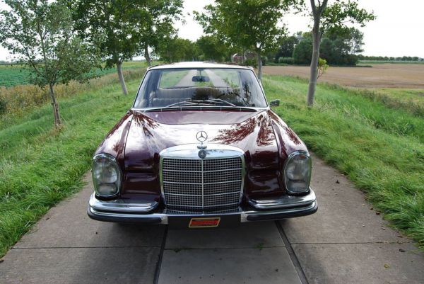 Mercedes-Benz 280 SE 1968 100918