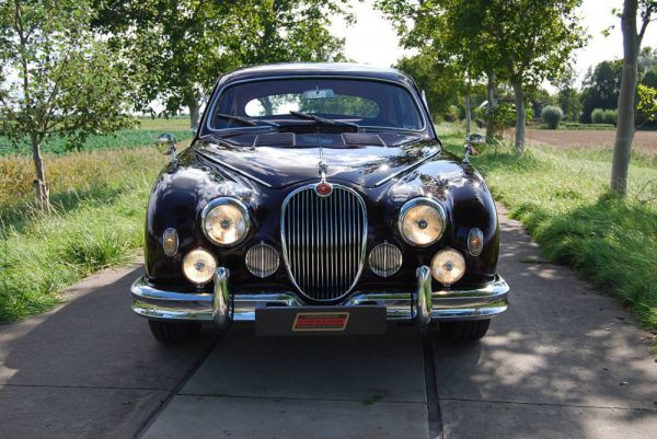 Jaguar 3.4 Litre 1957 100927