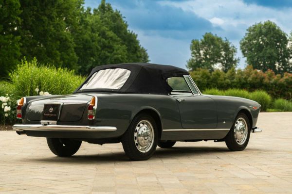 Alfa Romeo 2600 Spider 1966 45812