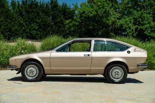 Alfa Romeo Alfetta GTV 2000 1976 45838