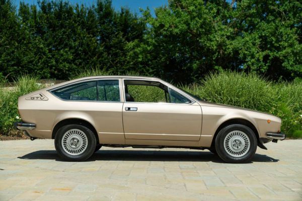 Alfa Romeo Alfetta GTV 2000 1976 45846