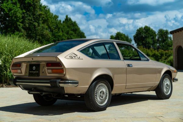 Alfa Romeo Alfetta GTV 2000 1976 45847