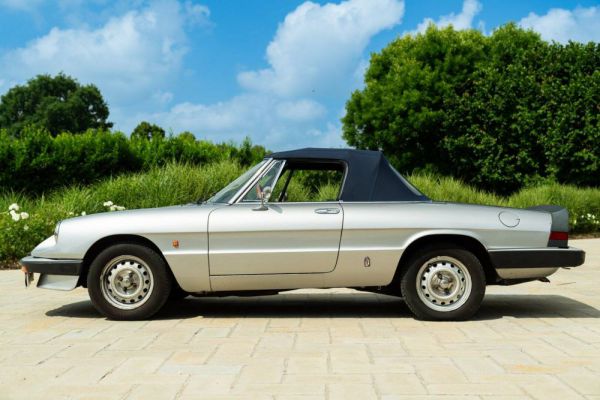 Alfa Romeo 2.0 Spider 1985 45922