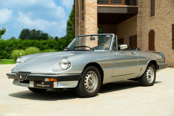 Alfa Romeo 2.0 Spider 1985 45927