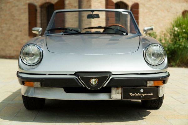 Alfa Romeo 2.0 Spider 1985 45929