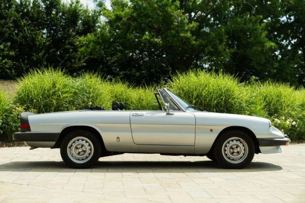 Alfa Romeo 2.0 Spider 1985 45930