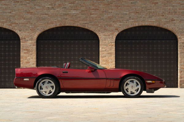 Chevrolet Corvette Convertible 1987 46097