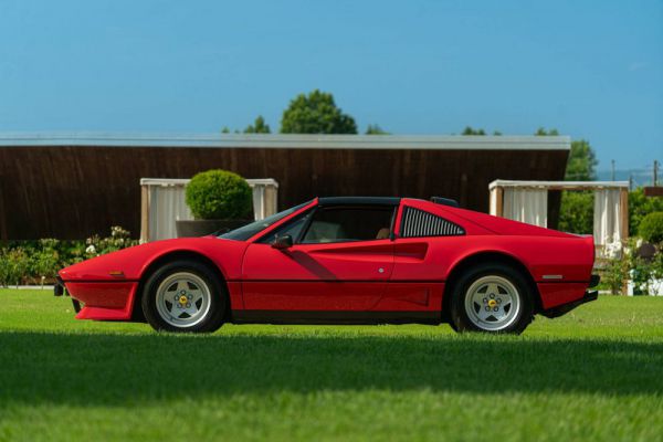 Ferrari 208 GTS Turbo 1985 46175